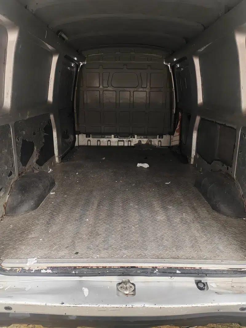 Wuling EV50 2020 Pure Electric 5-Seater Version with Penghui Non-Heated Battery — миниатюра 9
