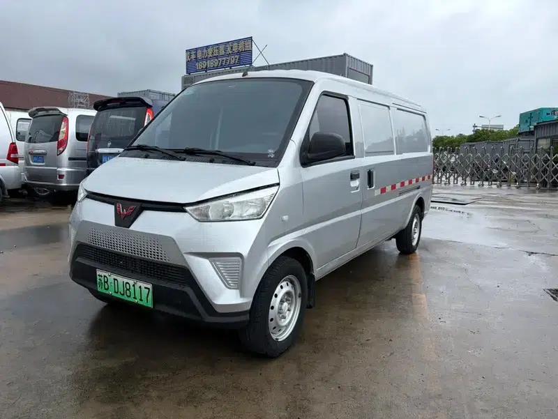 Wuling EV50 2020 model van with Ningde heated battery — миниатюра 1