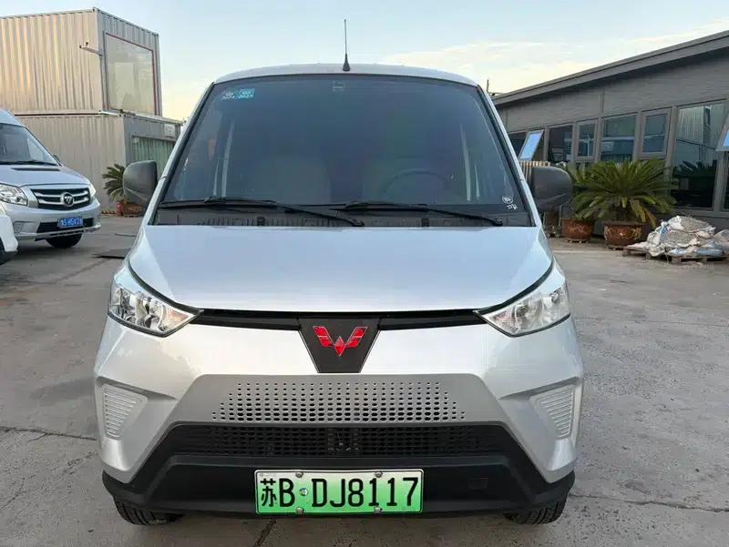 Wuling EV50 2020 model van with Ningde heated battery — миниатюра 2