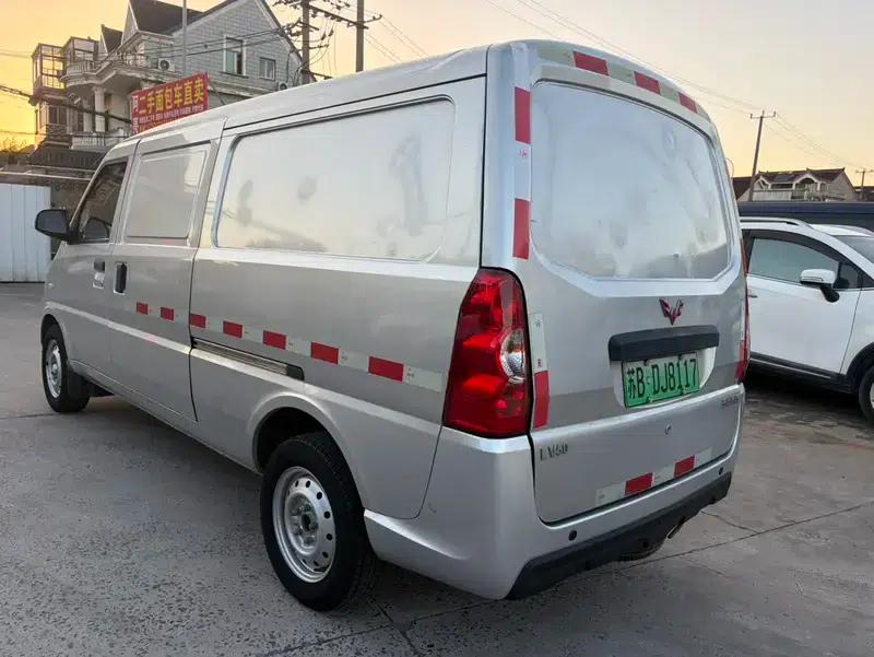 Wuling EV50 2020 model van with Ningde heated battery — миниатюра 4