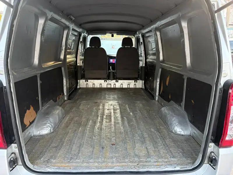 Wuling EV50 2020 model van with Ningde heated battery — миниатюра 10