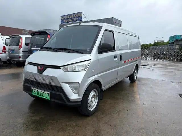 Wuling EV50 2020 model van with Ningde heated battery