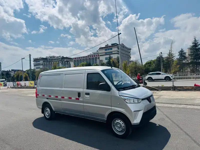 Wuling EV50 2021 model van logistics vehicle with Huishitong Penghui 43.2kWh Huichuan 2nd generation electric control system. — миниатюра 3