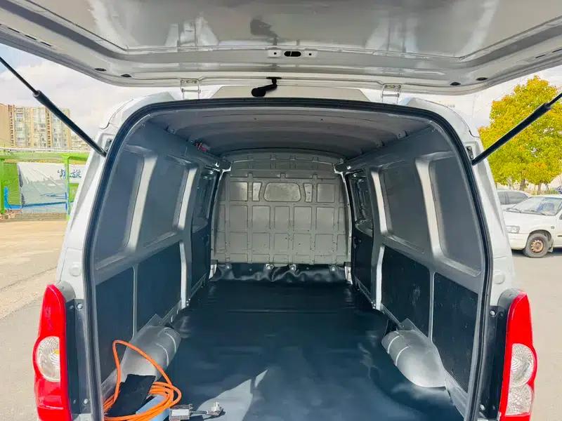 Wuling EV50 2021 model van logistics vehicle with Huishitong Penghui 43.2kWh Huichuan 2nd generation electric control system. — миниатюра 9