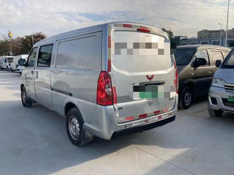 Wuling EV50 2021 5-seater version, Penghui 43.2kWh — миниатюра 4