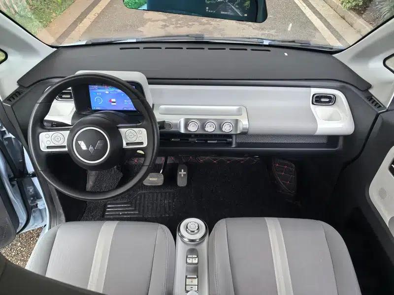 Wuling Air EV Clear Sky 2022 Model, Four-Seat Standard Edition — миниатюра 12