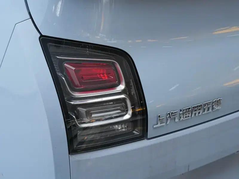 Wuling Air EV Clear Sky 2022 Model, Four-Seat Standard Edition — миниатюра 13