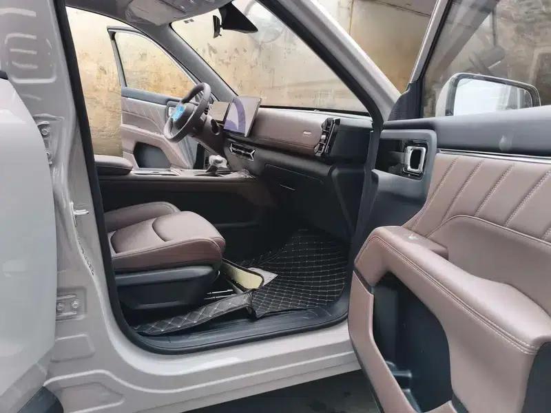 Starlight 560 2026 Model 1.5T CVT Elite — миниатюра 16