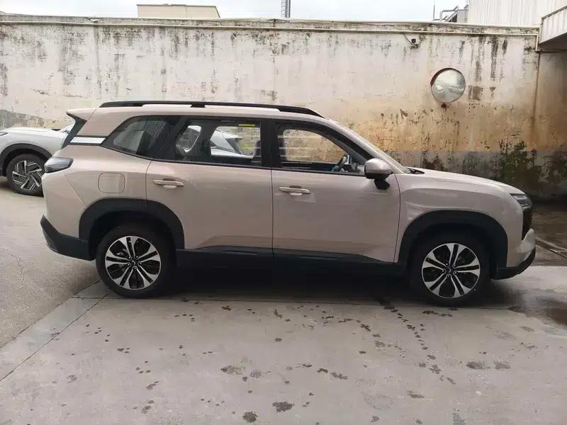 Starlight 560 2026 Model 1.5T CVT Elite — миниатюра 7