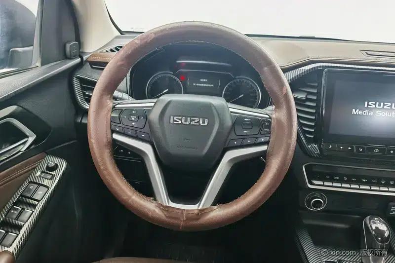 D-MAX 2021 1.9T Automatic 4WD Diesel Global Edition RZ4E — миниатюра 14