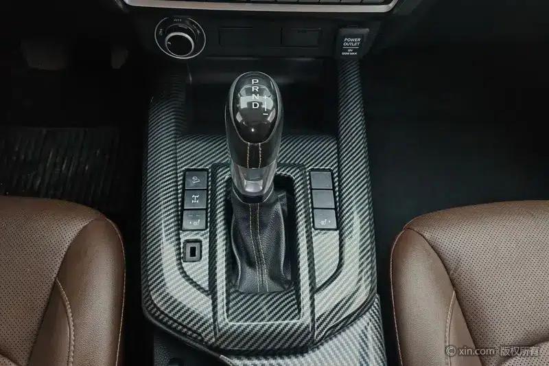 D-MAX 2021 1.9T Automatic 4WD Diesel Global Edition RZ4E — миниатюра 15