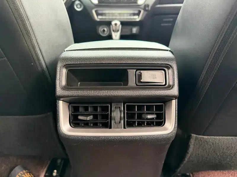 D-MAX 2021 1.9T Automatic 4WD Diesel Global Edition RZ4E — миниатюра 14