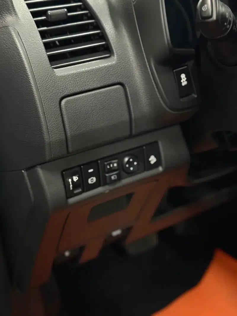 D-MAX 2018 3.0T 4WD Automatic Super Luxury Model 4JJ1-TC HI — миниатюра 13