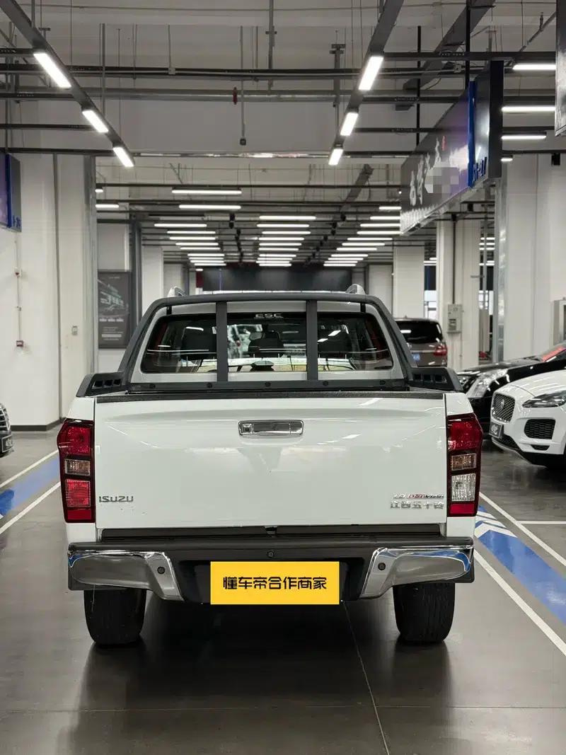 D-MAX 2018 3.0T 4WD Automatic Super Luxury Model 4JJ1-TC HI — миниатюра 5