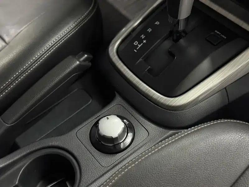 D-MAX 2018 3.0T 4WD Automatic Super Luxury Model 4JJ1-TC HI — миниатюра 9
