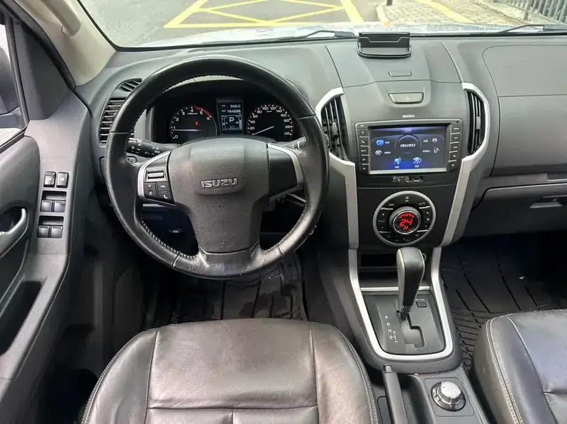 D-MAX 2015 2.5T 4WD Automatic Super Luxury Model 4JK1 — миниатюра 14