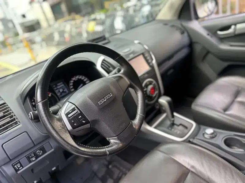 D-MAX 2015 2.5T 4WD Automatic Super Luxury Model 4JK1 — миниатюра 15