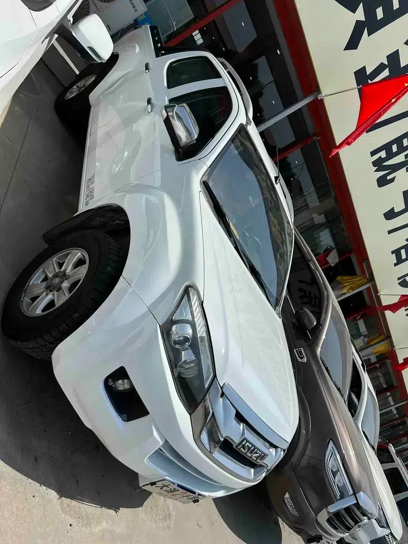 D-MAX 2015 2.5T 4WD Manual Basic Model 4JK1 — миниатюра 13
