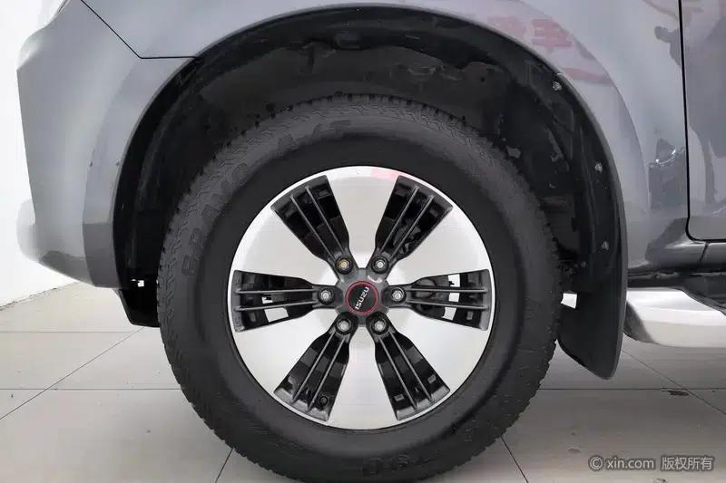 D-MAX 2021 1.9T Manual 4WD Diesel Global Sport RZ4E — миниатюра 8