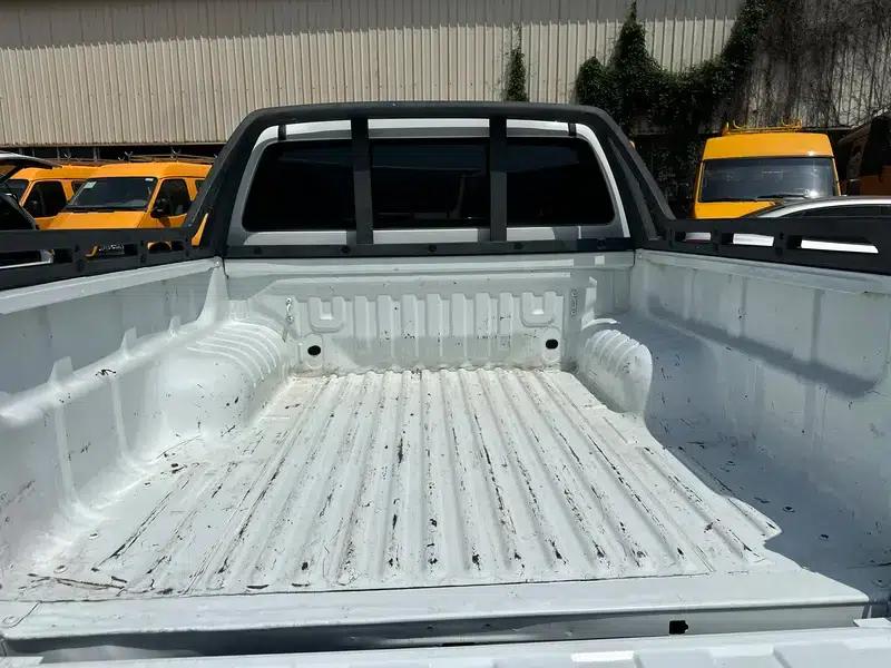 D-MAX 2015 2.5T 2WD Manual High-Off-Road Basic Model 4JK1 — миниатюра 11