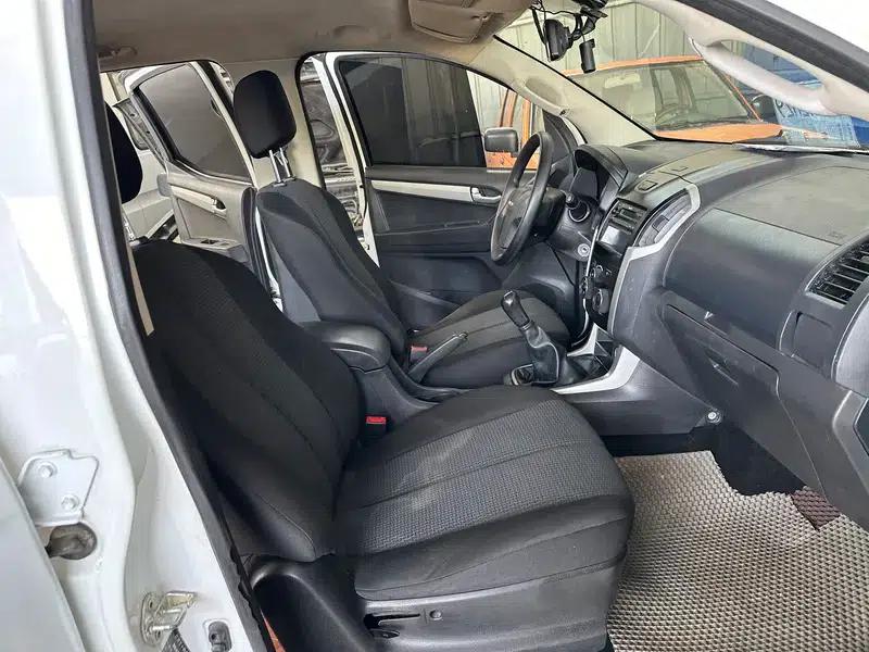 D-MAX 2015 2.5T 2WD Manual High-Off-Road Basic Model 4JK1 — миниатюра 17