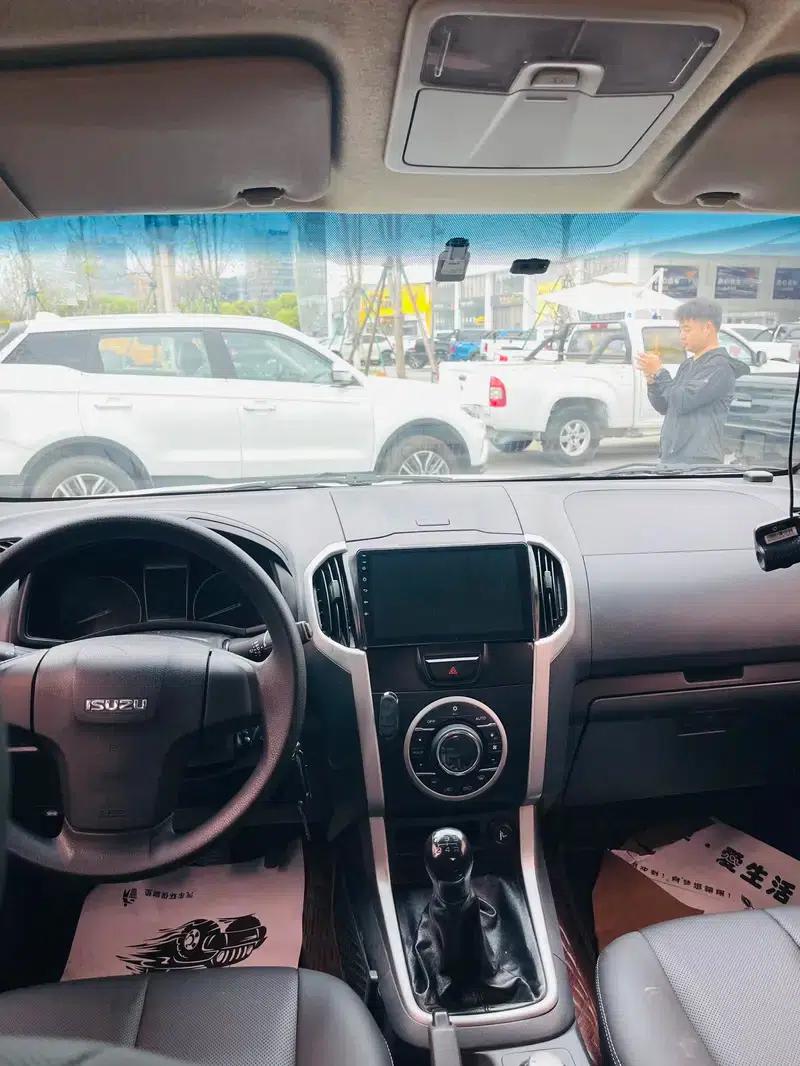 D-MAX 2015 2.5T 4WD Manual Basic Model 4JK1 — миниатюра 13
