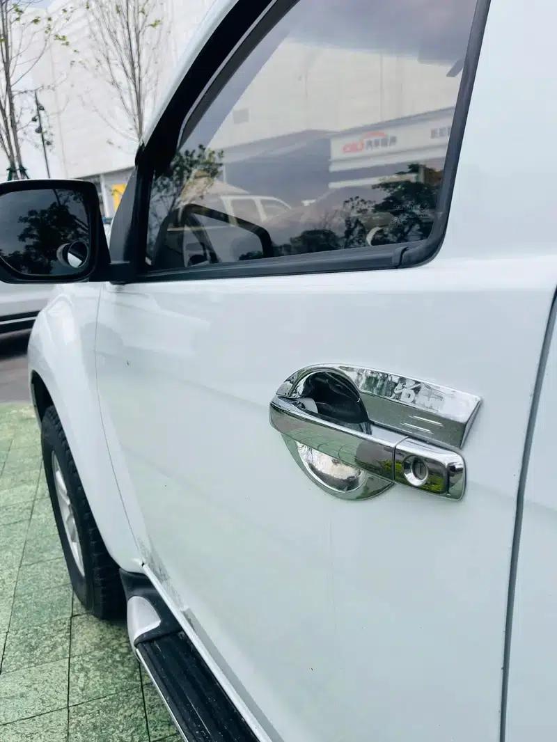 D-MAX 2015 2.5T 4WD Manual Basic Model 4JK1 — миниатюра 14