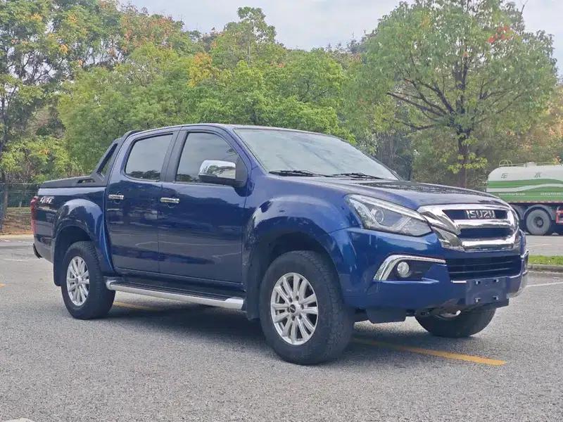 D-MAX 2020 1.9T AWD Automatic Special Edition — миниатюра 3