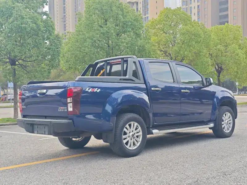 D-MAX 2020 1.9T AWD Automatic Special Edition — миниатюра 7
