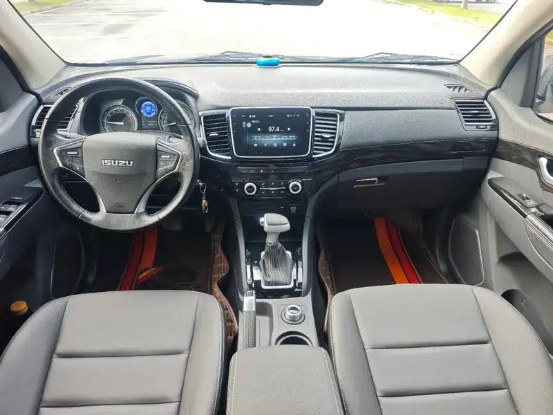 D-MAX 2020 1.9T AWD Automatic Special Edition — миниатюра 9