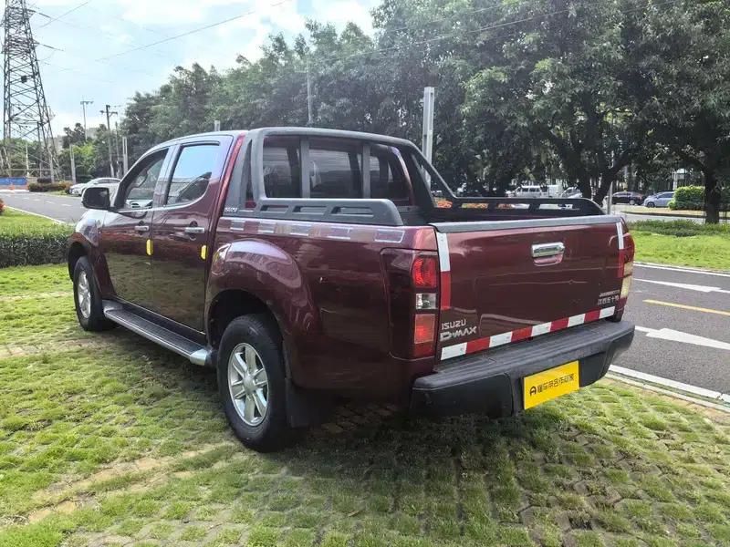D-MAX 2015 2.5T 2WD Automatic High-Pass Elite 4JK1 — миниатюра 4