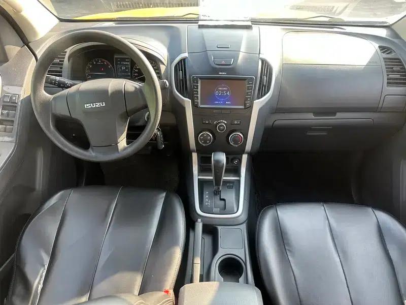 D-MAX 2015 2.5T 2WD Automatic High-Pass Elite 4JK1 — миниатюра 17