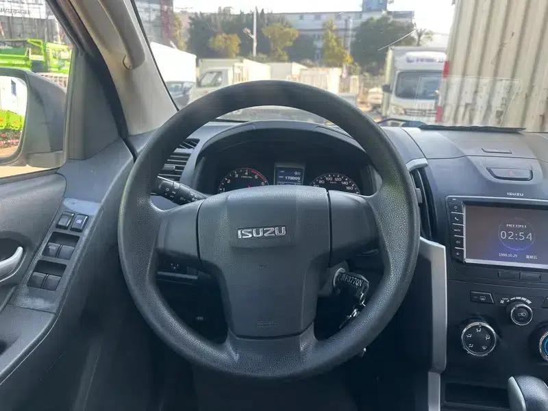 D-MAX 2015 2.5T 2WD Automatic High-Pass Elite 4JK1 — миниатюра 19