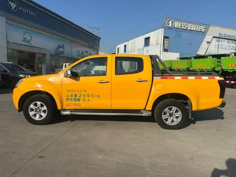 D-MAX 2015 2.5T 2WD Automatic High-Pass Elite 4JK1 — миниатюра 4