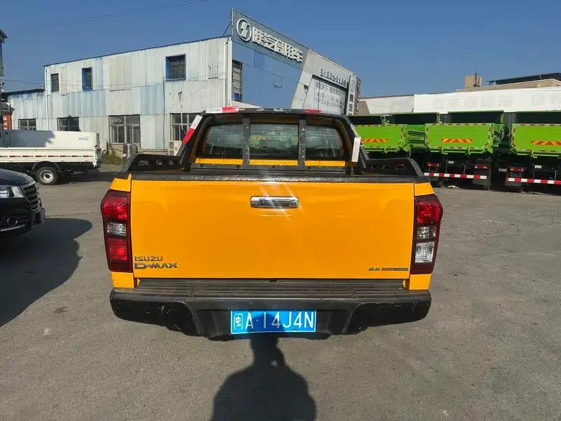 D-MAX 2015 2.5T 2WD Automatic High-Pass Elite 4JK1 — миниатюра 6