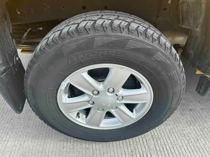 D-MAX 2015 2.5T 2WD Automatic High-Pass Elite 4JK1 — миниатюра 12