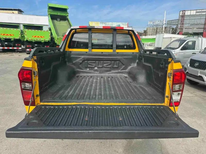 D-MAX 2015 2.5T 2WD Automatic High-Pass Elite 4JK1 — миниатюра 14
