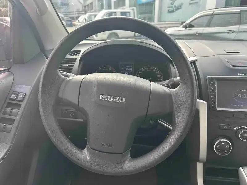 D-MAX 2015 2.5T 2WD Automatic High-Pass Elite 4JK1 — миниатюра 17