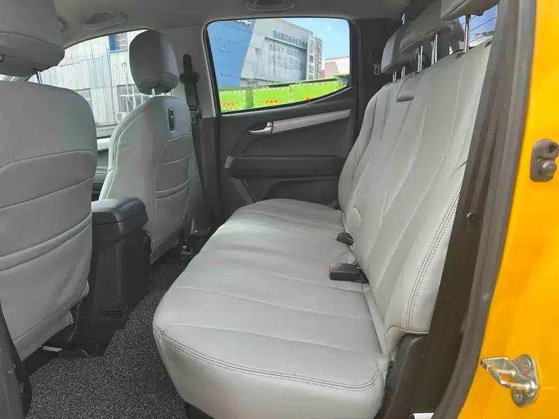 D-MAX 2015 2.5T 2WD Automatic High-Pass Elite 4JK1 — миниатюра 22