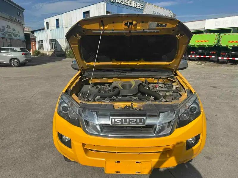 D-MAX 2015 2.5T 2WD Automatic High-Pass Elite 4JK1 — миниатюра 16