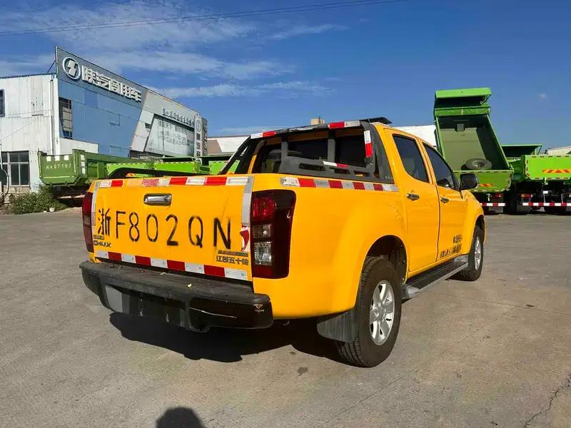 D-MAX 2015 2.5T 2WD Automatic High-Pass Elite 4JK1 — миниатюра 7