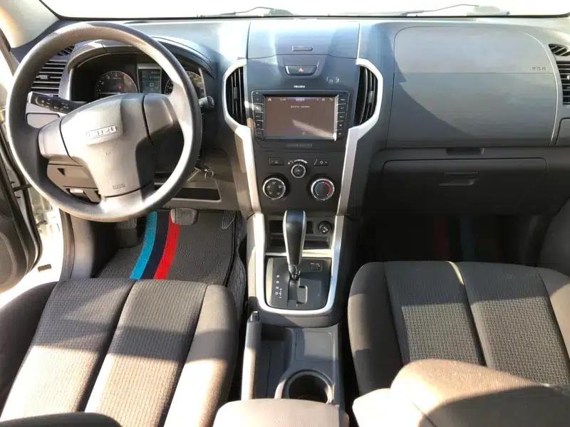 D-MAX 2015 2.5T 2WD Automatic High-Pass Elite 4JK1 — миниатюра 13