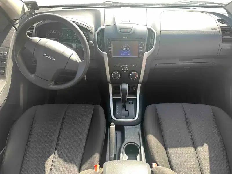D-MAX 2015 2.5T 2WD Automatic High-Pass Elite 4JK1 — миниатюра 22
