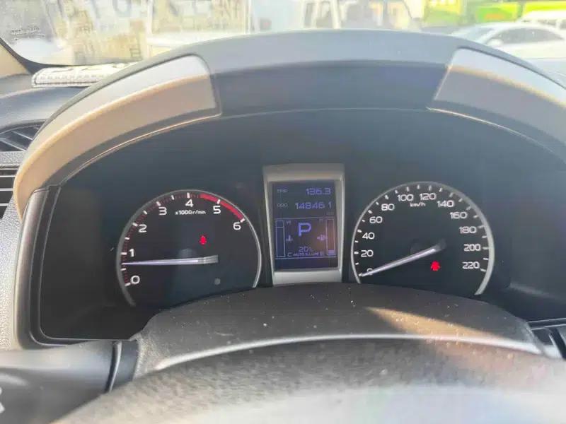 D-MAX 2018 3.0T AWD Automatic X-POWER Edition 4JJ1-TC HI — миниатюра 12