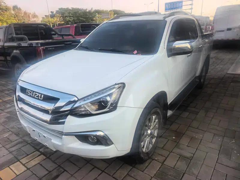 D-MAX 2019 1.9T 2WD Automatic Comfort Edition — миниатюра 1