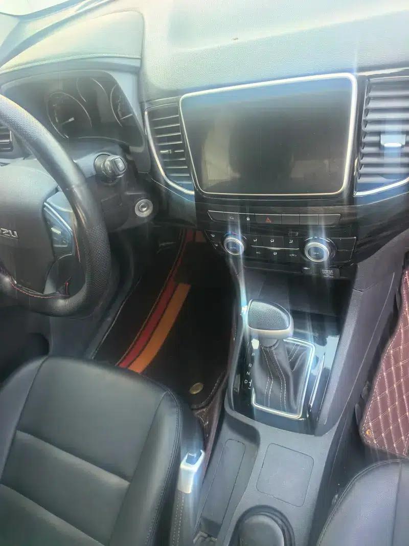 D-MAX 2019 1.9T 2WD Automatic Comfort Edition — миниатюра 9