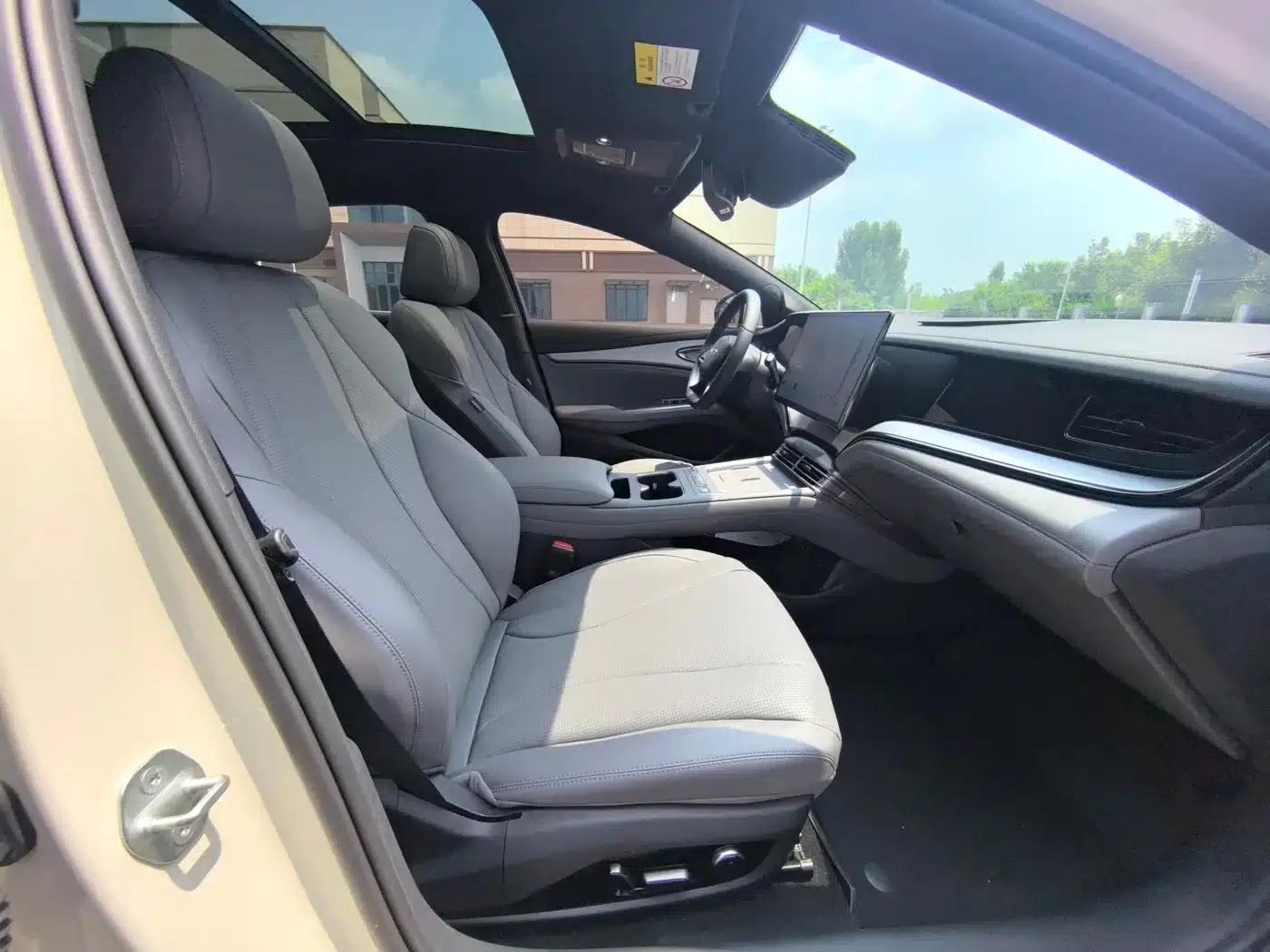 Seal 07 DM-i 2026 Model DM-i 1.5T 230km Premium Edition — миниатюра 12