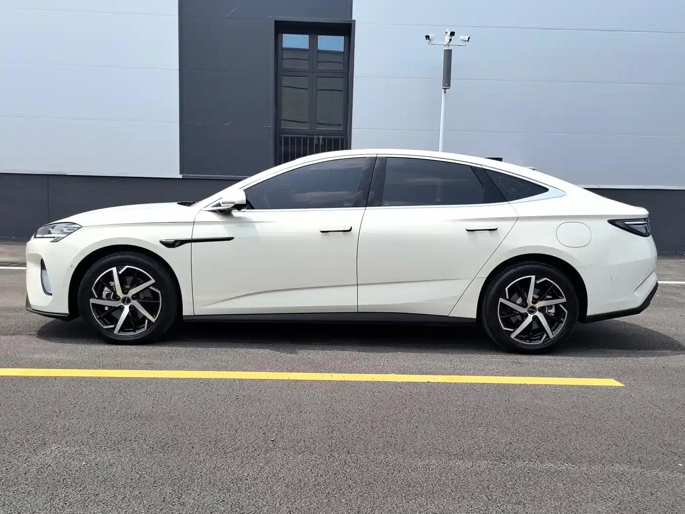 Seal 07 DM-i 2026 Model DM-i 1.5T 230km Premium Edition — миниатюра 5