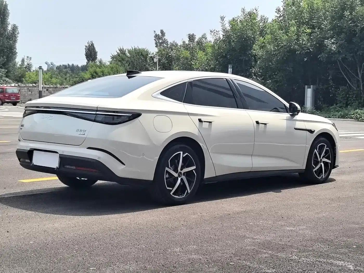 Seal 07 DM-i 2026 Model DM-i 1.5T 230km Premium Edition — миниатюра 7