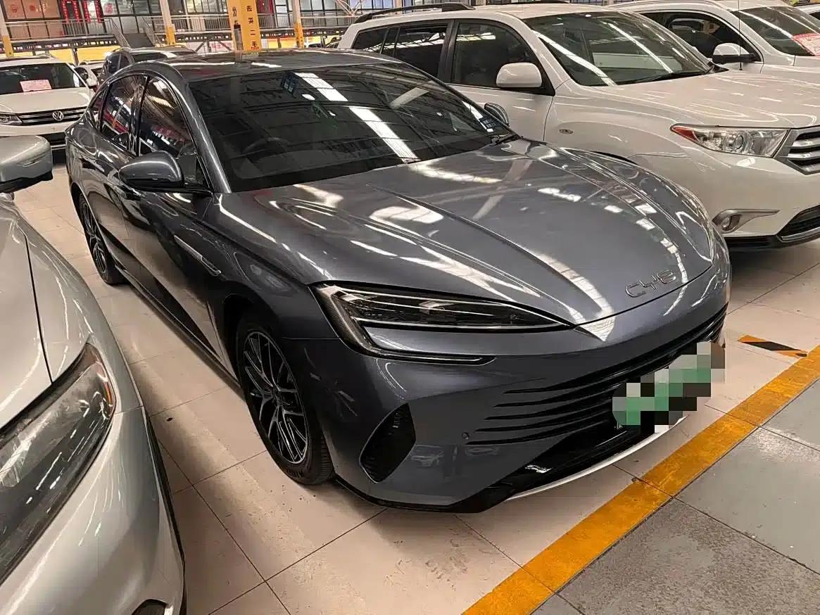 Seal 07 DM-i 2025 Intelligent Driving Edition DM-i 1.5L 125km Luxury Model — миниатюра 3